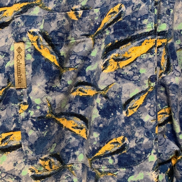 Men’s Columbia, Blue medium, SS button front shirt, preowned very good condition - Picture 3 of 13